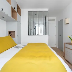  Apartment Pick A Flat's In Saint Germain - Rue Corneille France